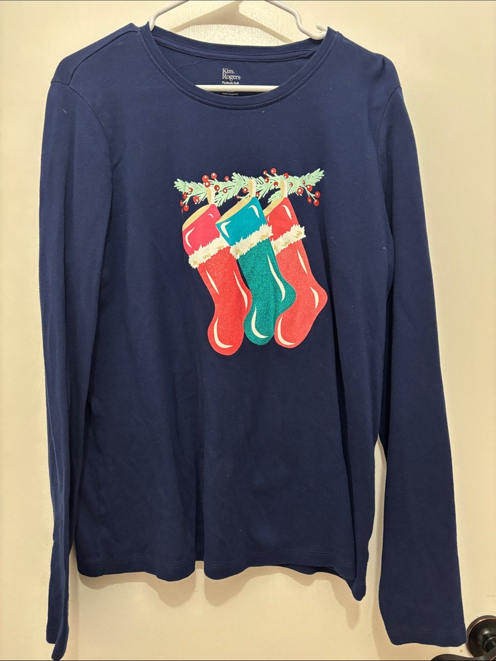 Christmas Kim Rogers Navy Tee with Red & Teal Stockings for holiday Sz XXL